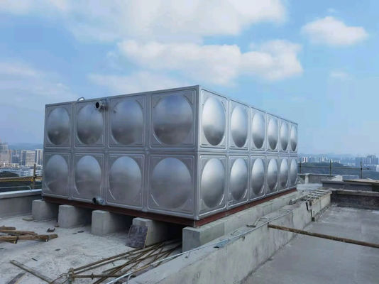 Tanque de agua aislada industrial exterior de 0,6MPa con capacidad de 100 toneladas